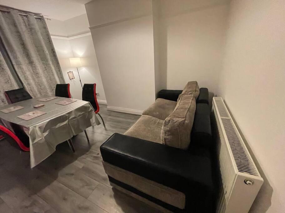 Large Beautiful 3 Bed House In City Of Birmingham Ngoại thất bức ảnh